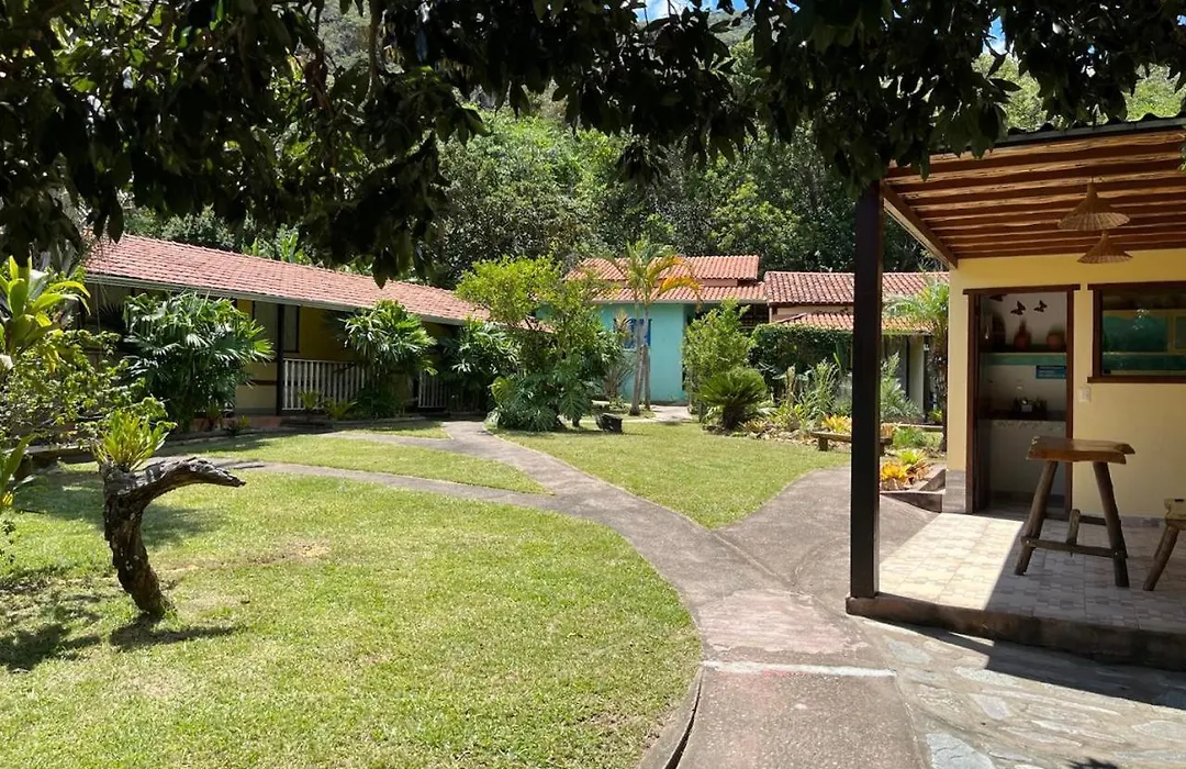 Pousada Embaubas-1